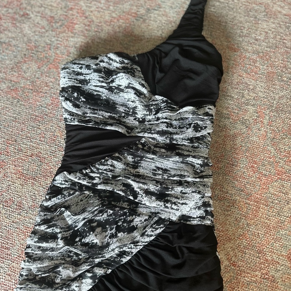 B2 Bebe Bodycon size Xs